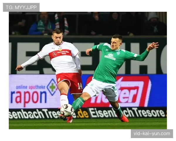 更衣室故事：斯图加特队长在战平后，召集全队观看防守片段，强调纪律性